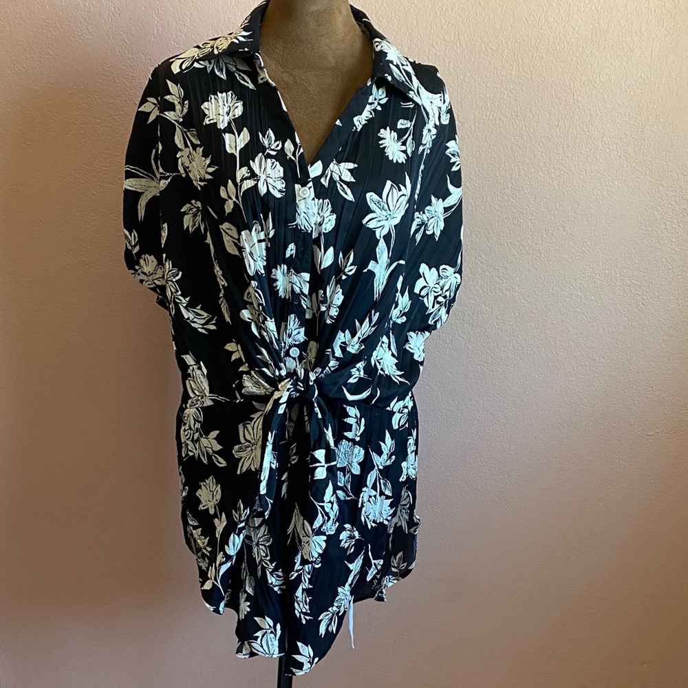 CALIGRAPHIE Black Floral Button-Front Tie-Waist Blouse